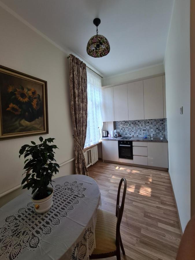 Old Town Cat Apartment Klaipėda Exteriör bild